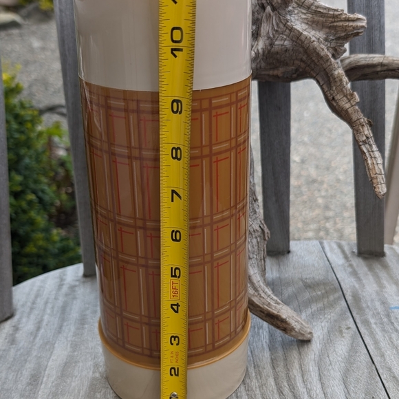 ALADDIN (1960's) Butterscotch Tartan Travel Thermos, Large Aladdin Thermos - Picture 10 of 10